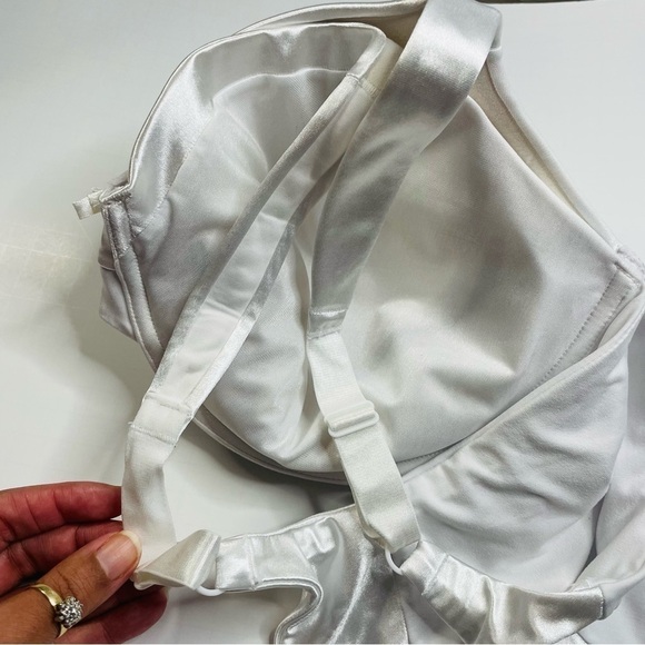 Vanity Fair Illumination Zoned In Support Full Figure Underwire Bra 42D - Picture 4 of 8